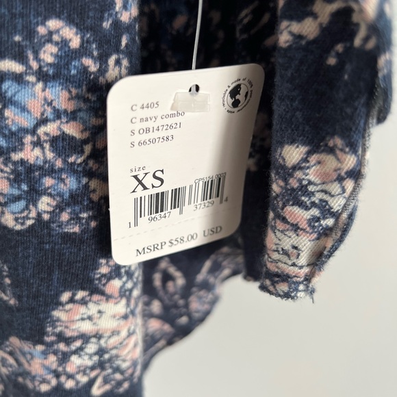 🌻🚨🆕FINAL PRICE🚨 FREE PEOPLE DAISY TANK-NAVY COMBO COLOR - Picture 14 of 15